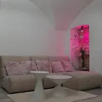 K Spot With Sauna And Jakuzzi