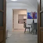 K Spot With Sauna And Jakuzzi Апартаменты Вильнюс