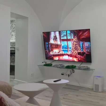 K Spot Apartment Private Spa Tub & Sauna Old Town * Βίλνιους