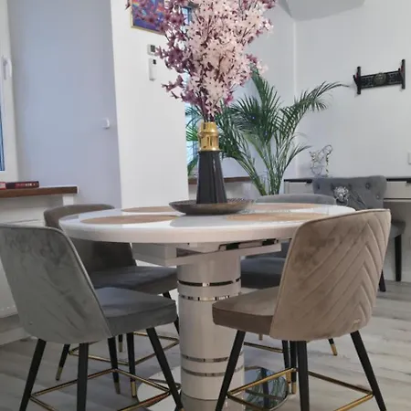 Διαμέρισμα K Spot Apartment Private Spa Tub & Sauna Old Town *