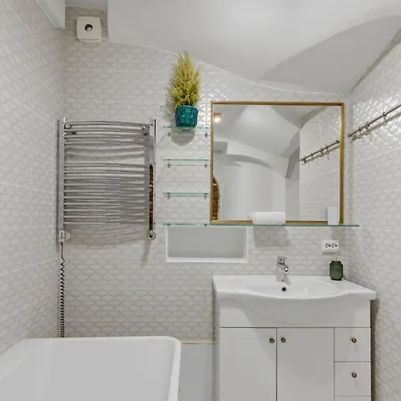 K Spot Apartment Private Spa Tub & Sauna Old Town Διαμέρισμα *