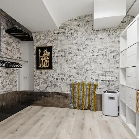 K Spot Apartment Private Spa Tub & Sauna Old Town * Βίλνιους