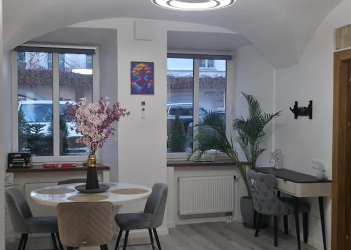 Апартаменти K Spot In Old Town With Sauna And Jakuzzi Вільнюс