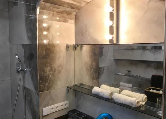 K Spot In Old Town With Sauna And Jakuzzi Διαμέρισμα *