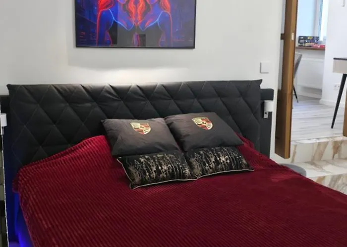 شقة K Spot In Old Town With Sauna And Jakuzzi فيلنيوس